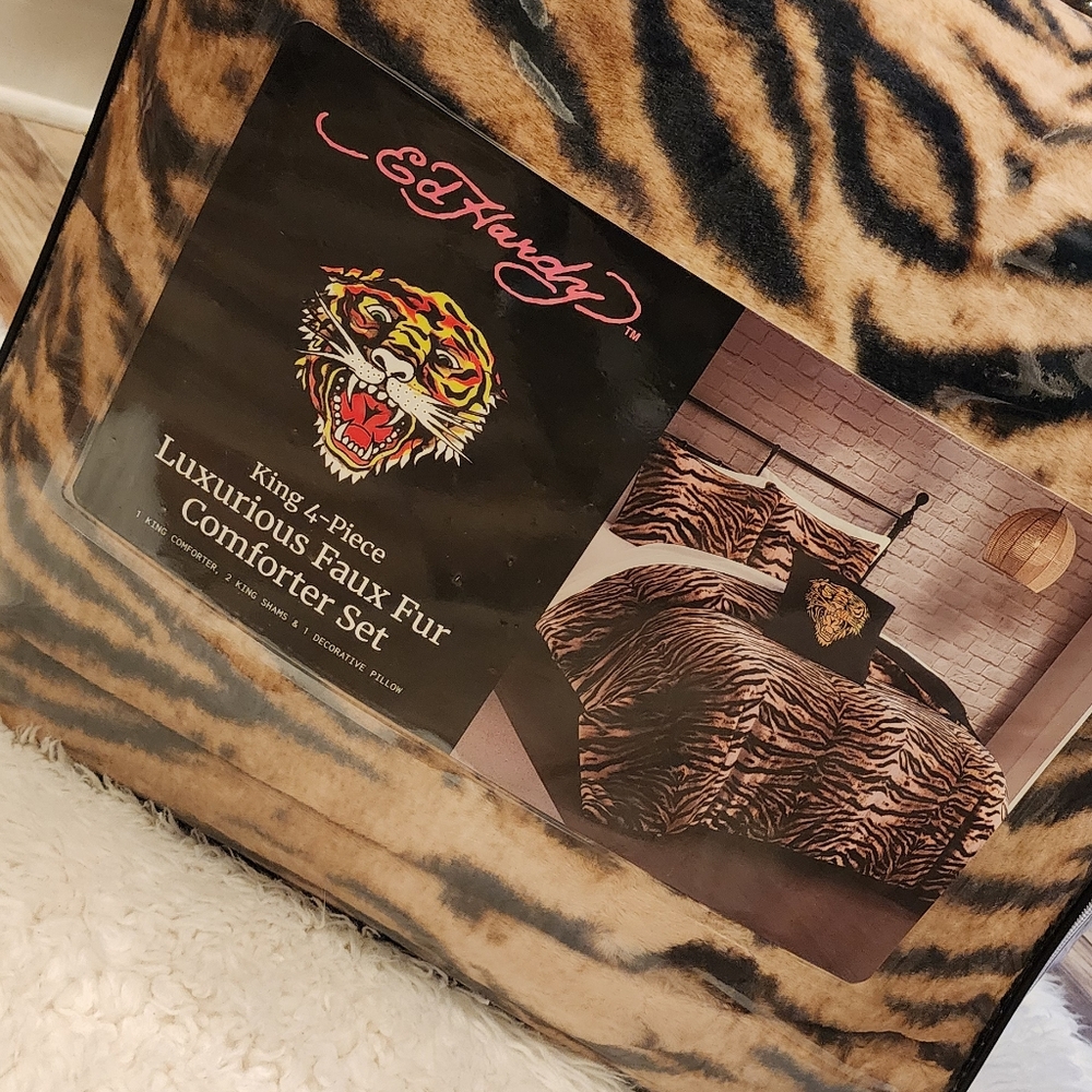Ed Hardy King 4Piece Luxurious Leopard Print Faux Fur comforter set new